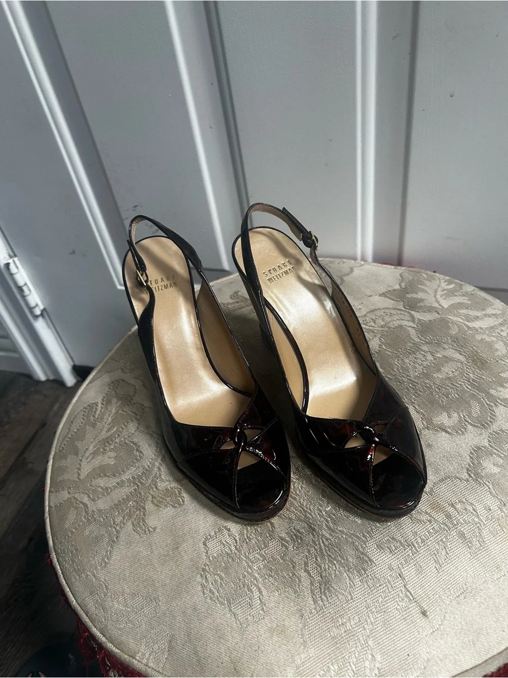 Stuart Weitzman  glossy tortoiseshell Patent leather  Peep-Toe Slingback Wedge - Picture 2 of 14